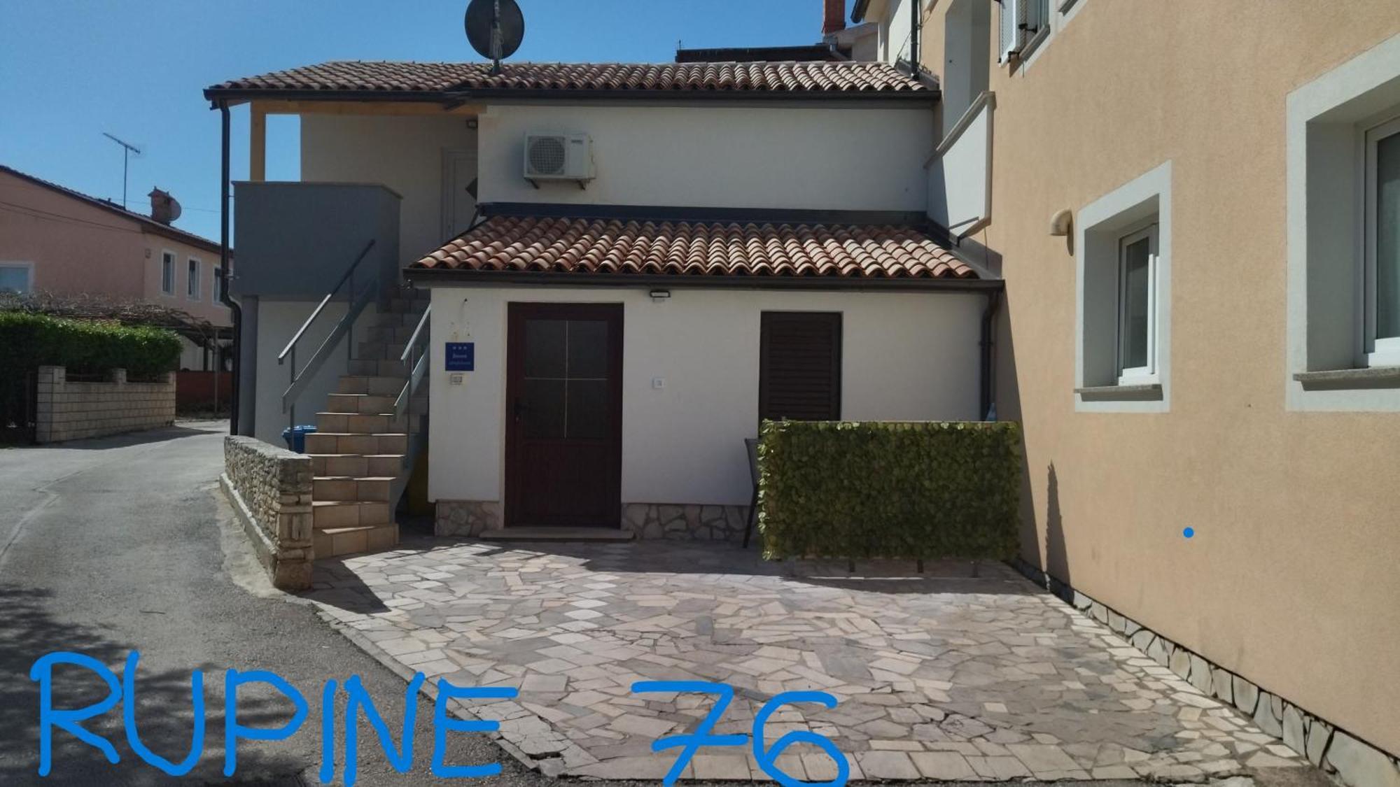 D&m Apartman Premantura
